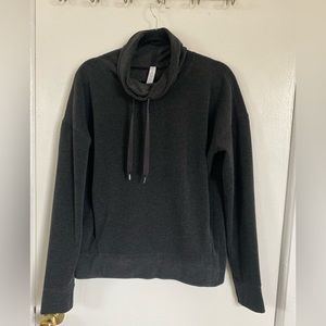 Lululemon Grey Fleece Pullover Size 8